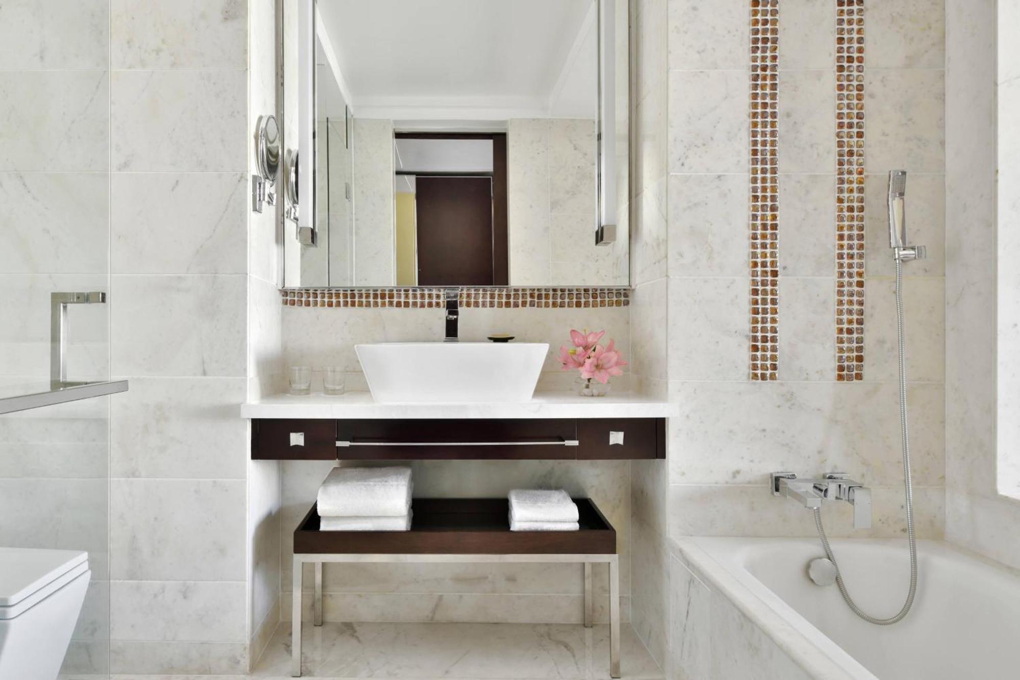 Jaipur Marriott Hotel Exterior foto Bathroom